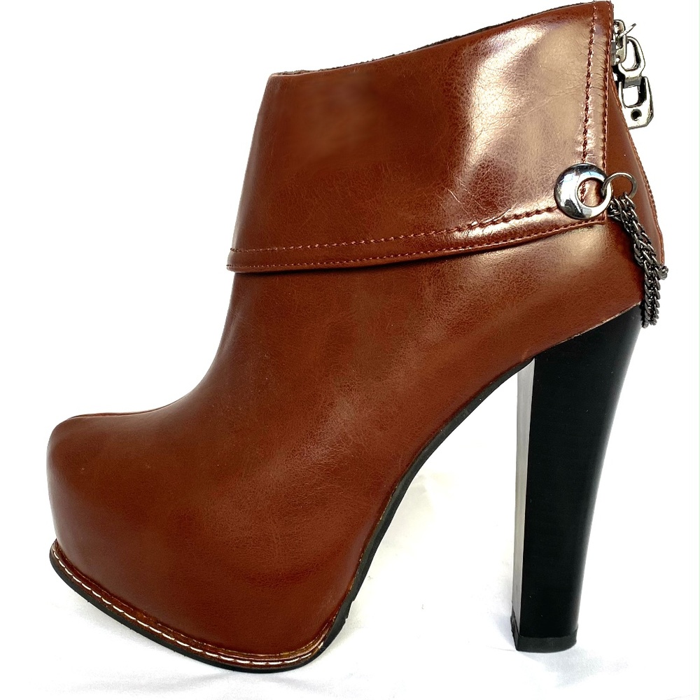 CHOCOLATE CHUNKY HEEL STILETTO WITH ROUNDED TOE - CUFF AND CHAIN ACCENTS